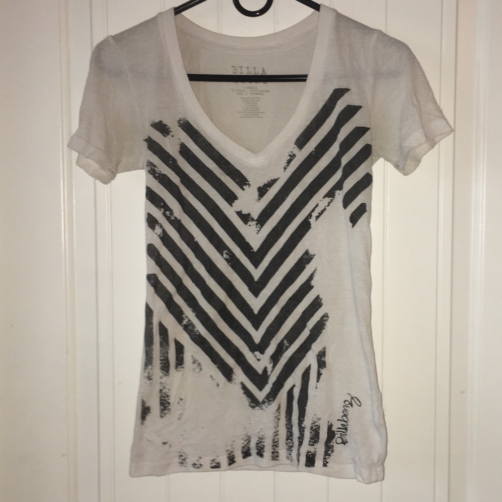 V neck billabong t-shirt